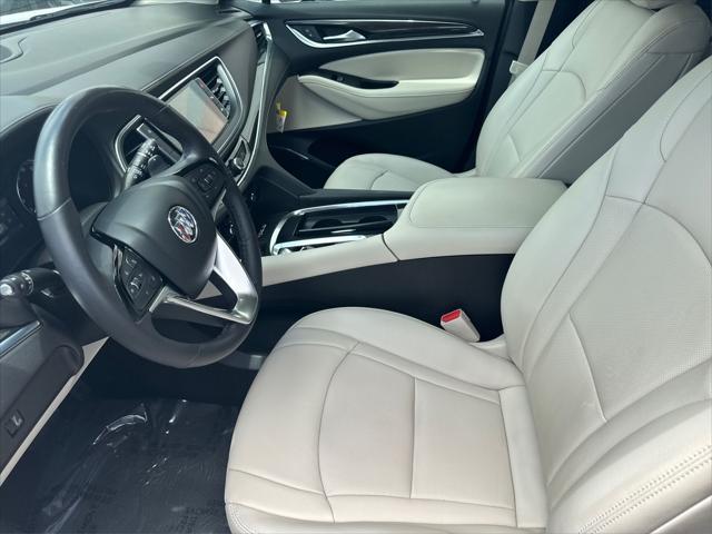 Photo of 2022 White Frost Tricoat Buick Enclave