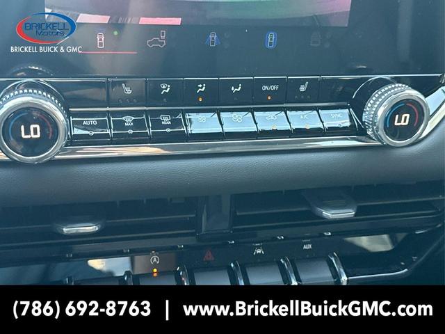 Photo of 2025 Onyx Black GMC Canyon