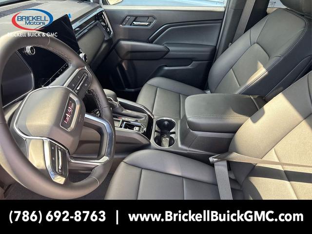 Photo of 2025 Onyx Black GMC Canyon