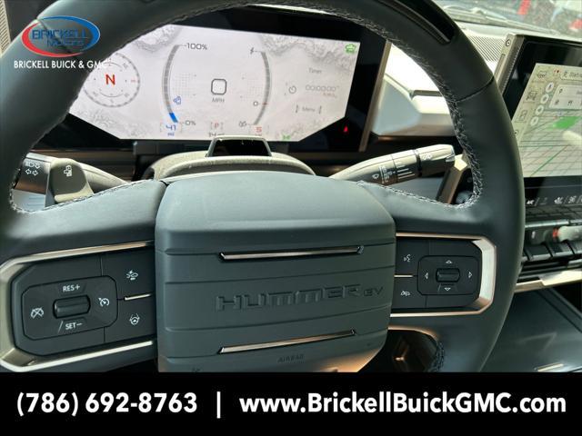 Photo of 2025 Interstellar White GMC HUMMER EV Pickup