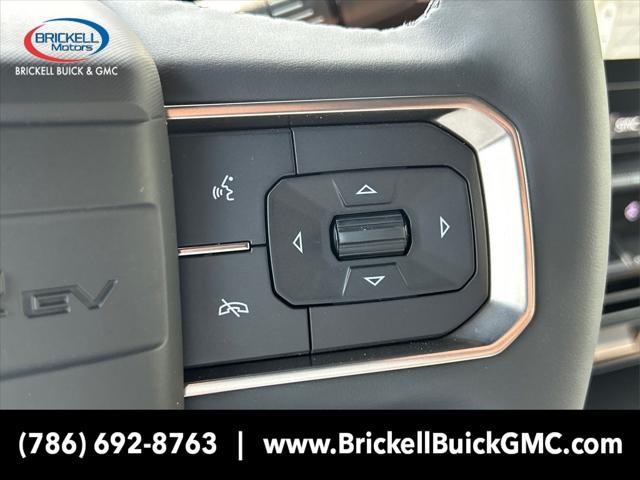 Photo of 2025 Interstellar White GMC HUMMER EV Pickup