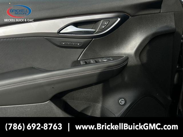 Photo of 2025 Ebony Twilight Metallic Buick Envision