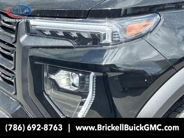 Photo of 2025 Onyx Black GMC Canyon