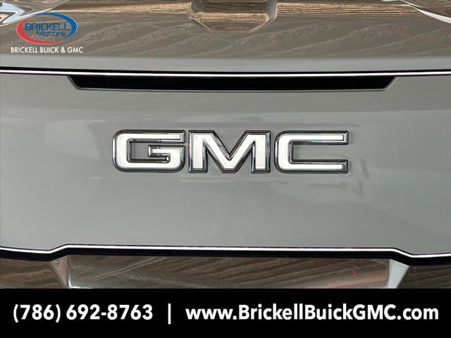 Photo of 2025 Summit White GMC Sierra EV