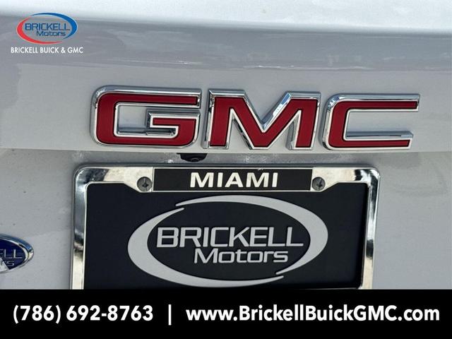 Photo of 2026 Summit White GMC Terrain