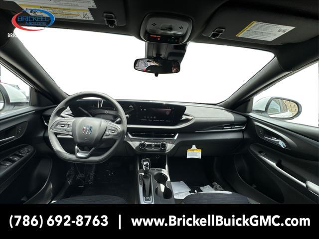 Photo of 2025 Summit White Buick Envista