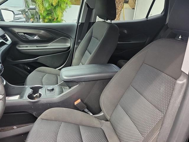 Photo of 2022 Ebony Twilight Metallic GMC Terrain