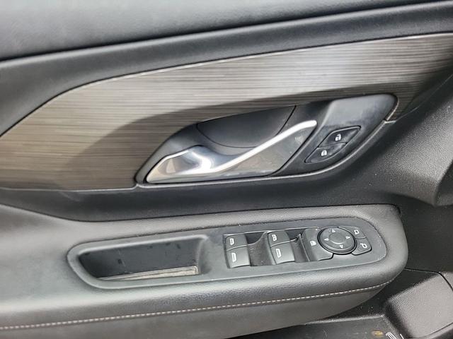 Photo of 2022 Ebony Twilight Metallic GMC Terrain