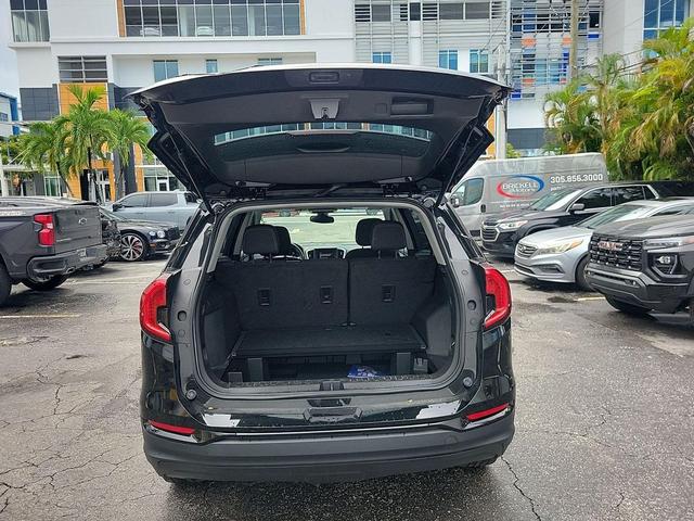 Photo of 2022 Ebony Twilight Metallic GMC Terrain