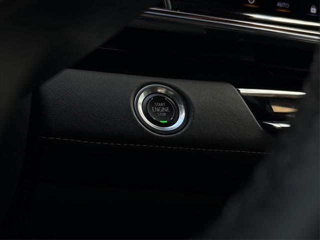 Photo of 2022 Crystal White Tricoat Cadillac Escalade