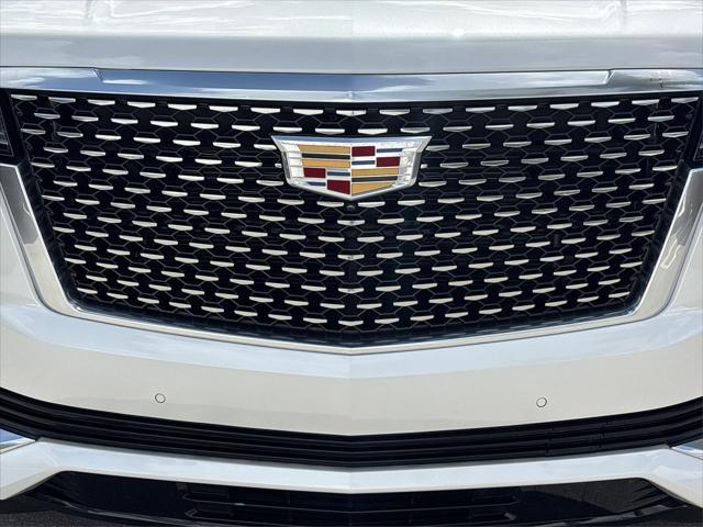 Photo of 2022 Crystal White Tricoat Cadillac Escalade