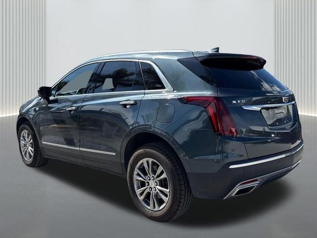 Photo of 2020 Shadow Metallic Cadillac XT5