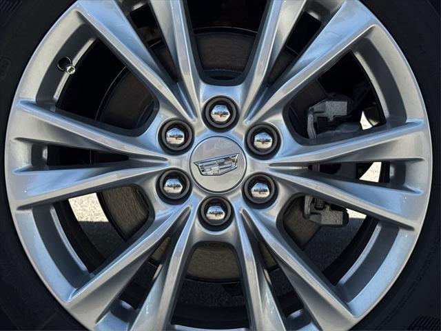 Photo of 2025 Radiant Red Tintcoat Cadillac XT5