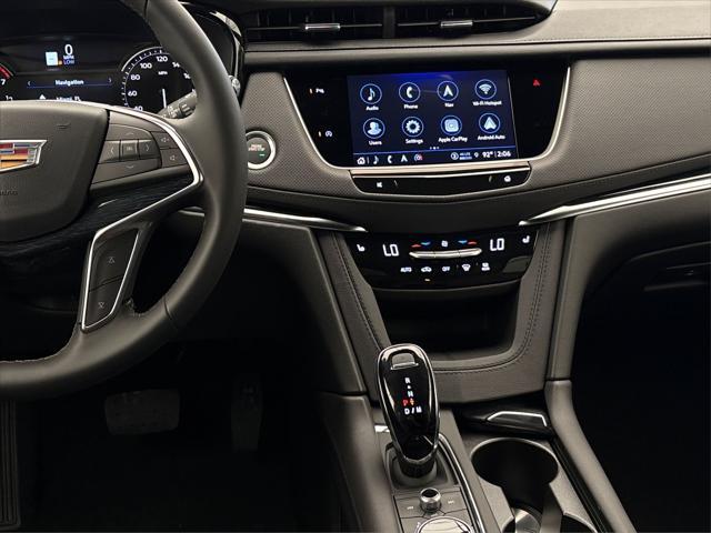 Photo of 2025 Argent Silver Metallic Cadillac XT5
