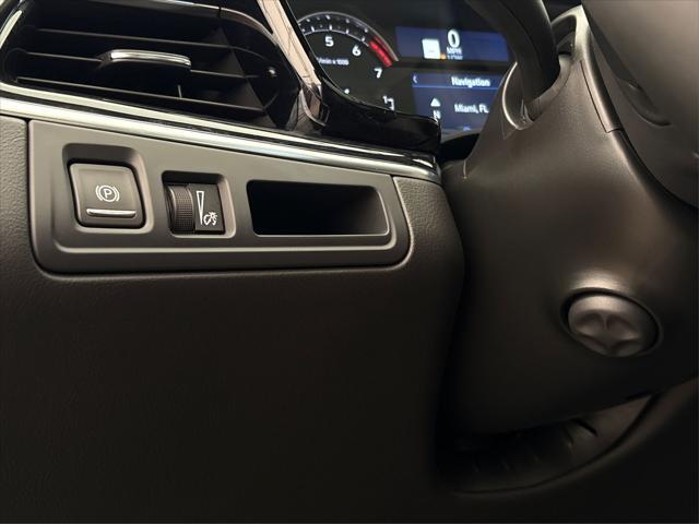 Photo of 2025 Argent Silver Metallic Cadillac XT5