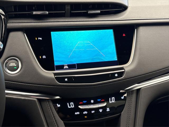 Photo of 2025 Argent Silver Metallic Cadillac XT5