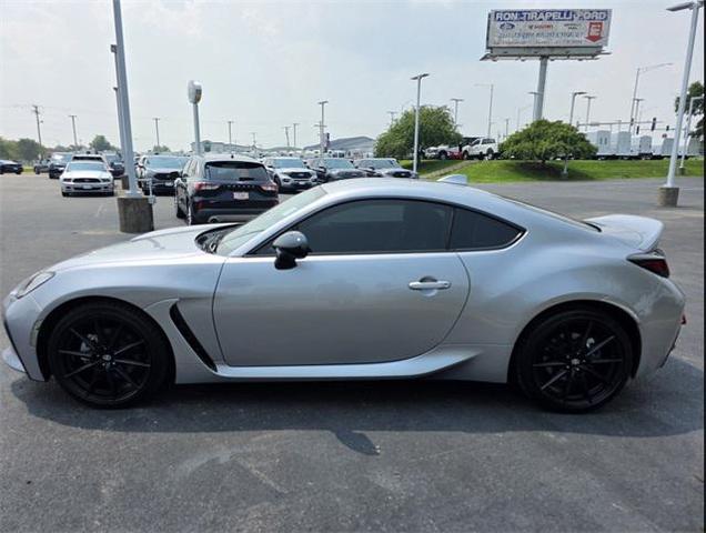 Photo of 2023 Silver Toyota GR86