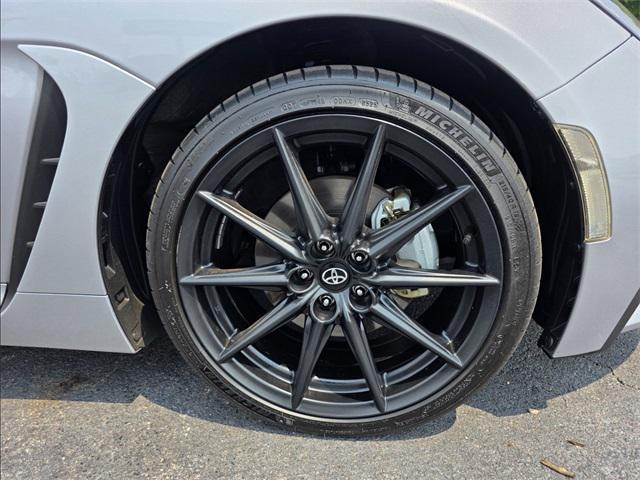 Photo of 2023 Silver Toyota GR86