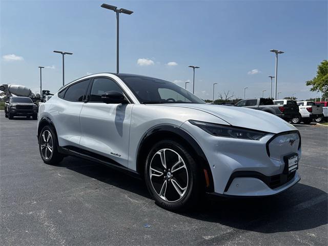 Photo of 2023 White Metallic Ford Mustang Mach-E