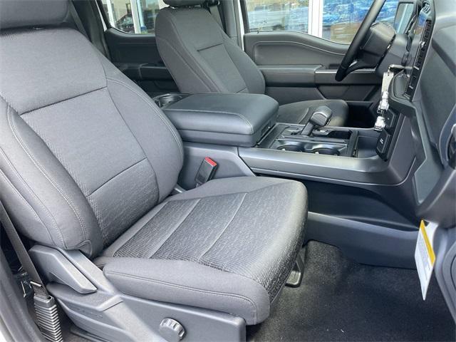 Photo of 2024 Oxford White Ford F-150