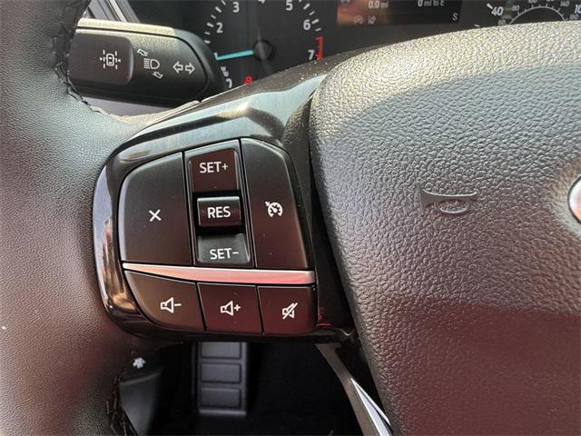 Photo of 2022 Rapid Red Metallic Tinted Clearcoat Ford Escape