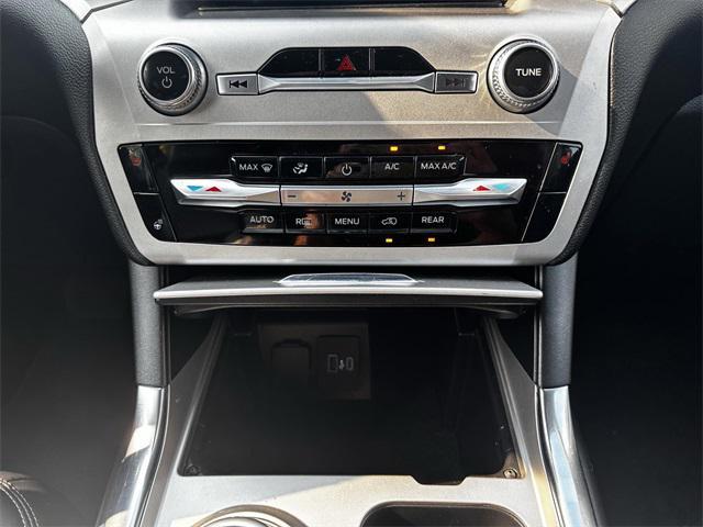 Photo of 2022 Agate Black Metallic Ford Explorer