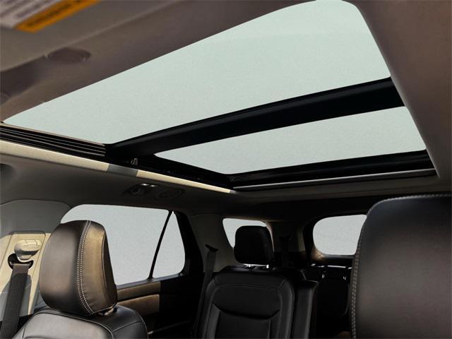 Photo of 2022 Agate Black Metallic Ford Explorer