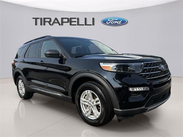 Photo of 2022 Agate Black Metallic Ford Explorer