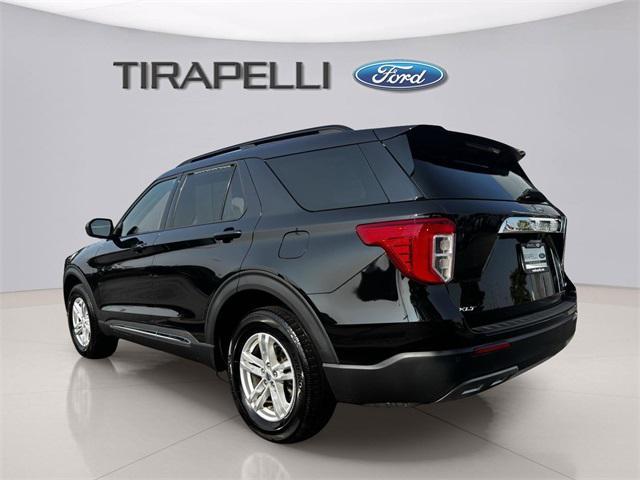 Photo of 2022 Agate Black Metallic Ford Explorer