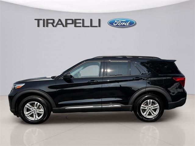 Photo of 2022 Agate Black Metallic Ford Explorer