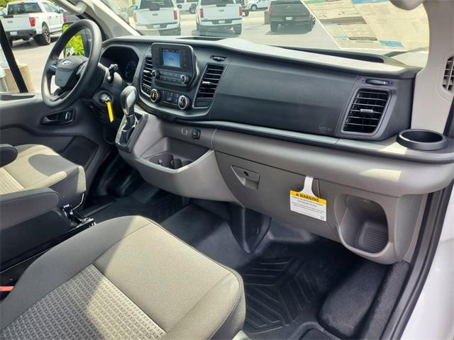 Photo of 2025 Oxford White Ford Transit-250