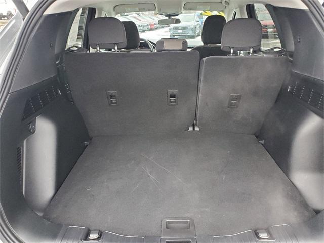 Photo of 2022 Silver Metallic Ford Escape
