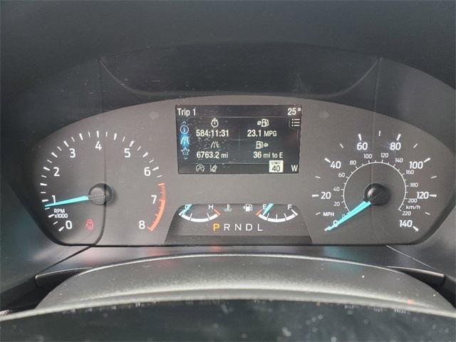Photo of 2022 Silver Metallic Ford Escape
