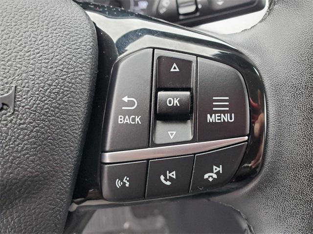 Photo of 2022 Silver Metallic Ford Escape