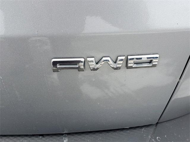 Photo of 2022 Silver Metallic Ford Escape