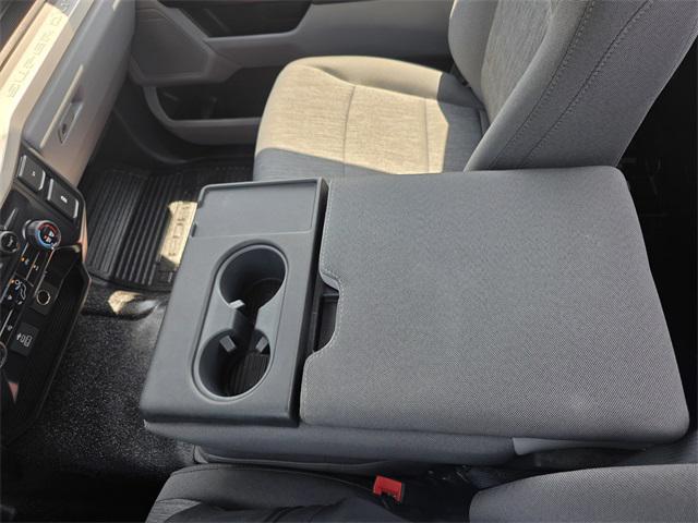 Photo of 2023 Oxford White Ford F-250
