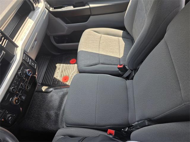 Photo of 2023 Oxford White Ford F-250