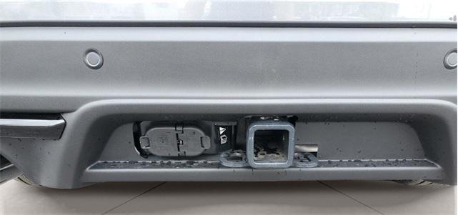Photo of 2025 Gray Metallic Ford Explorer