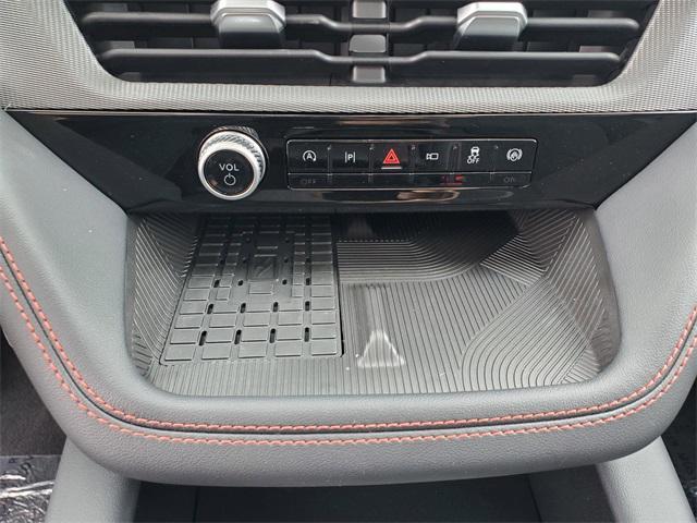Photo of 2025 Gray Metallic Ford Explorer