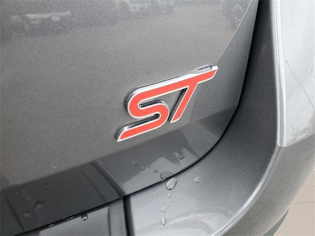 Photo of 2025 Gray Metallic Ford Explorer