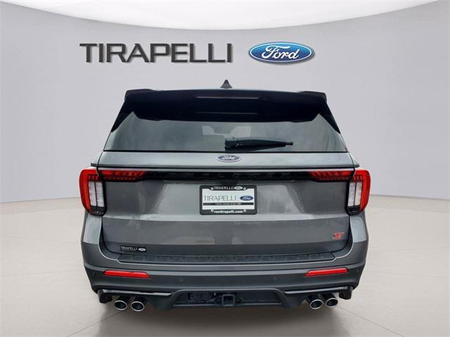 Photo of 2025 Gray Metallic Ford Explorer
