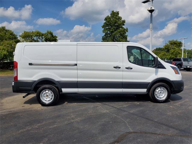 Photo of 2025 Oxford White Ford Transit-250