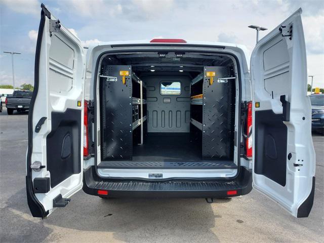 Photo of 2025 Oxford White Ford Transit-250