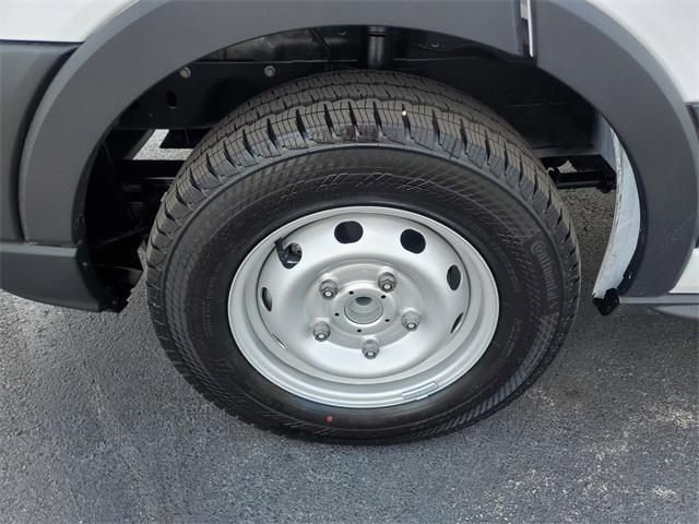 Photo of 2025 Oxford White Ford Transit-250