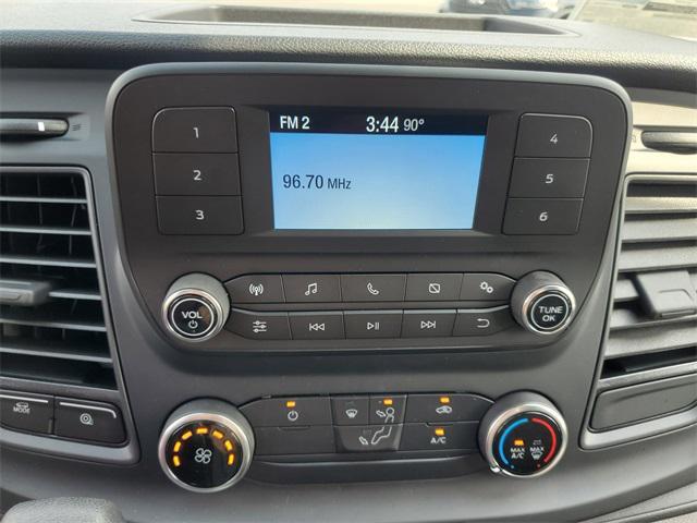 Photo of 2025 Oxford White Ford Transit-250