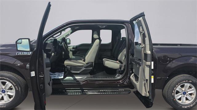 Photo of 2018 Magma Red Ford F-150