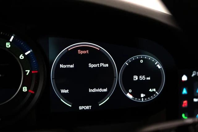 Photo of 2023 Sport Grey Metallic Porsche 911