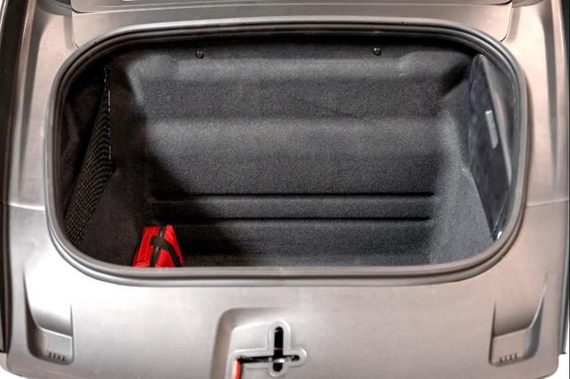 Photo of 2023 Sport Grey Metallic Porsche 911