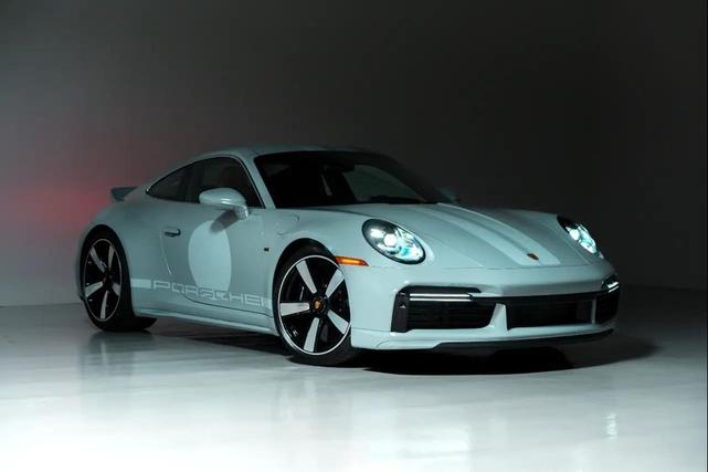 Photo of 2023 Sport Grey Metallic Porsche 911