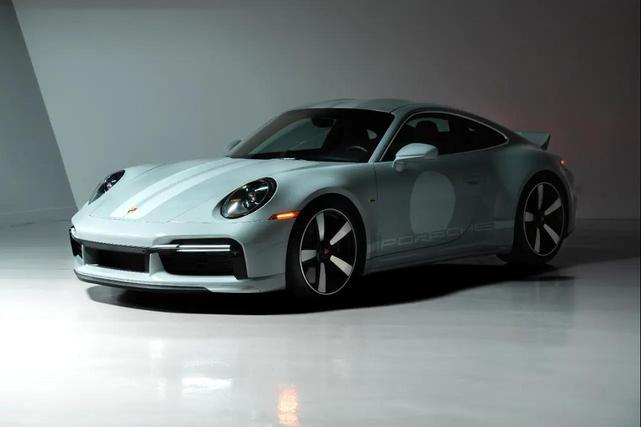 Photo of 2023 Sport Grey Metallic Porsche 911